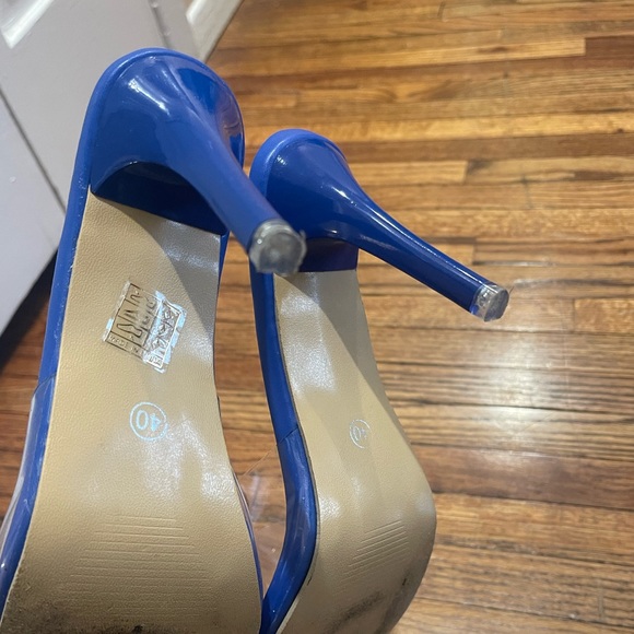 Blue short heels - Picture 3 of 3